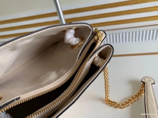 WIS LOUIS SURENE VUITTON BB 0712